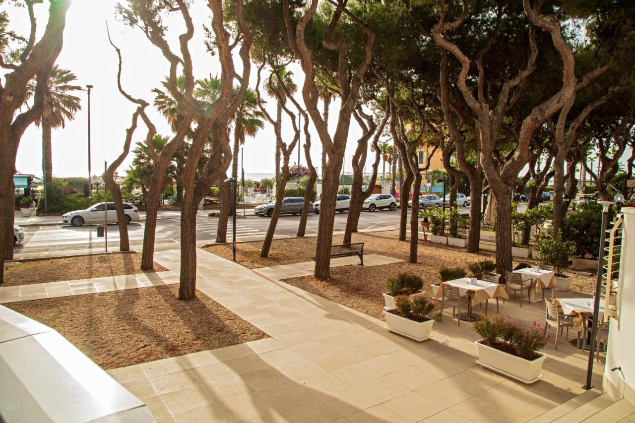 Hotel Velia Grottammare Kültér fotó