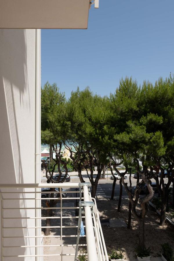 Hotel Velia Grottammare Kültér fotó