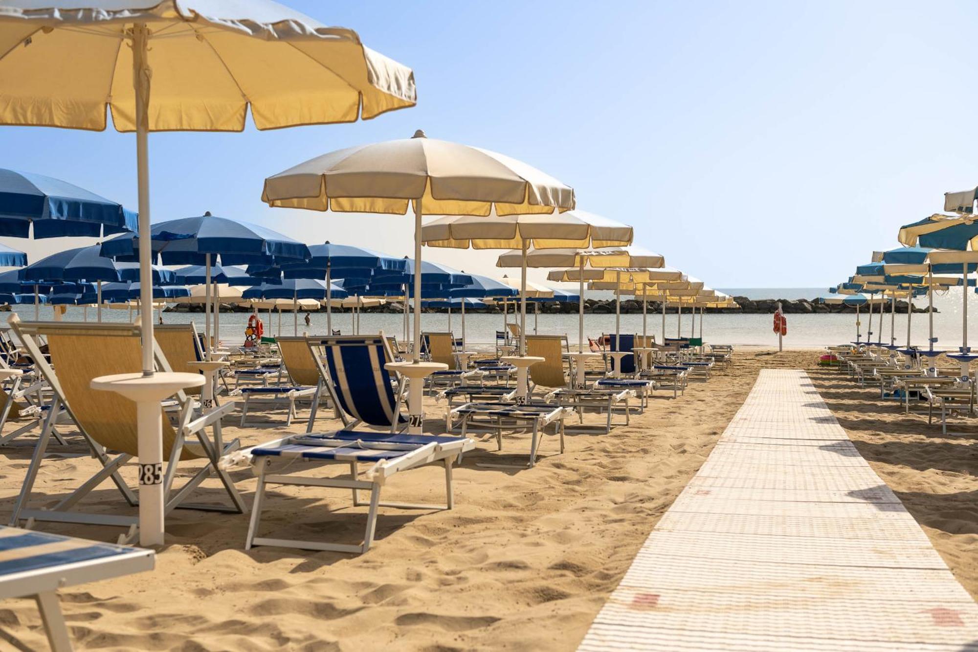 Hotel Velia Grottammare Kültér fotó