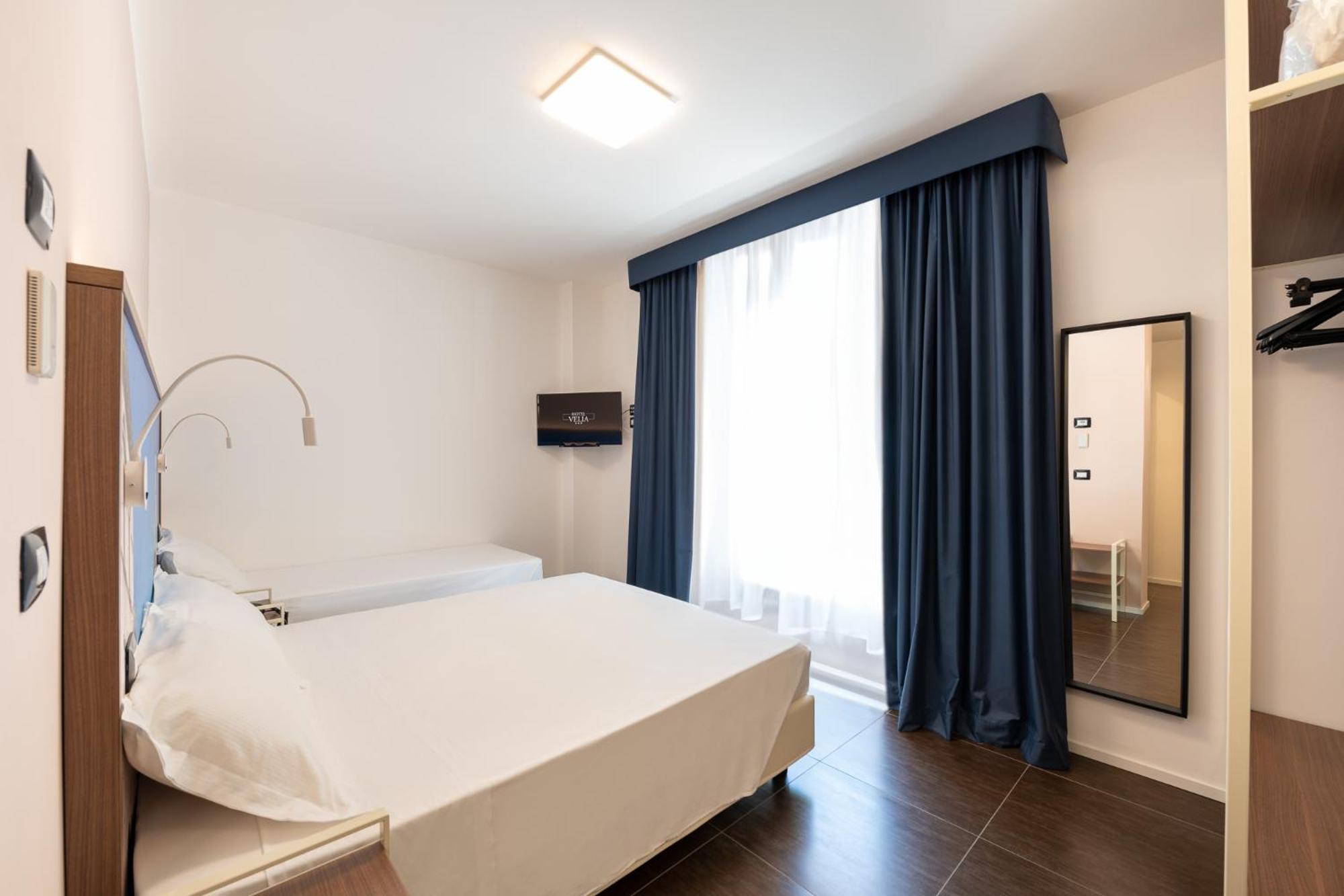 Hotel Velia Grottammare Kültér fotó