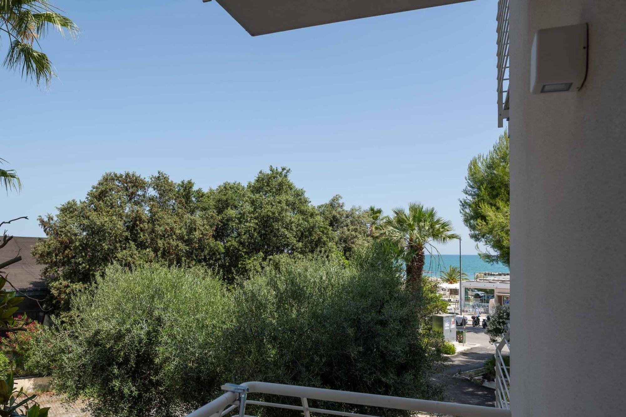 Hotel Velia Grottammare Kültér fotó