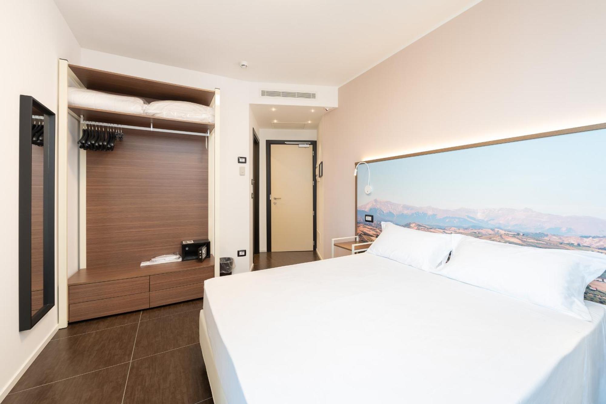 Hotel Velia Grottammare Kültér fotó